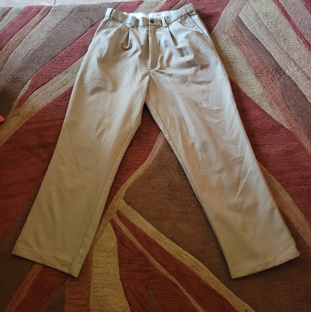 Haggar dress pants size 32x30 color light brown
